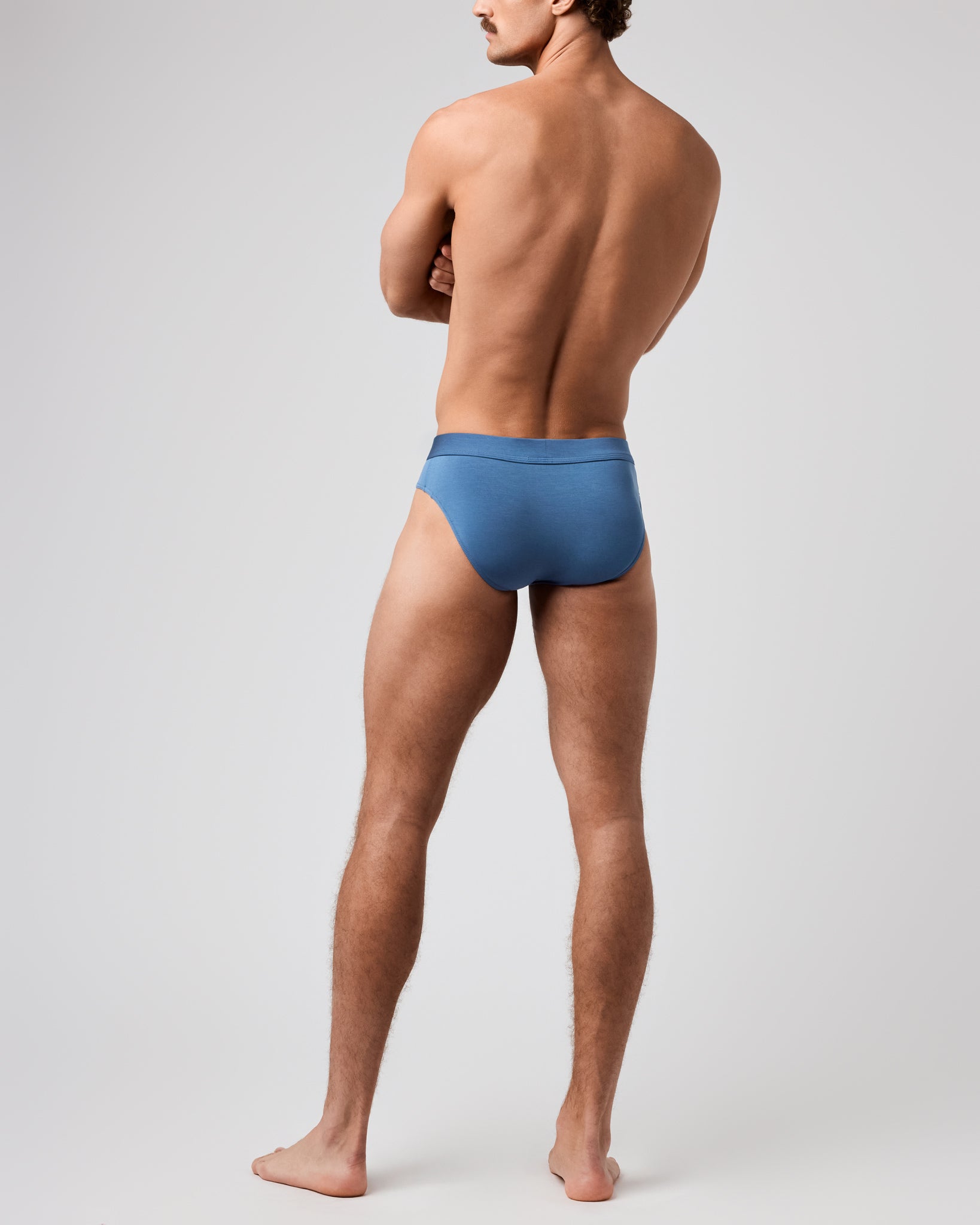 EliteMan - Brief